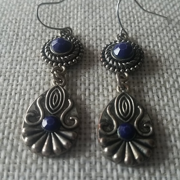 Earrings - Picture 2 of 2